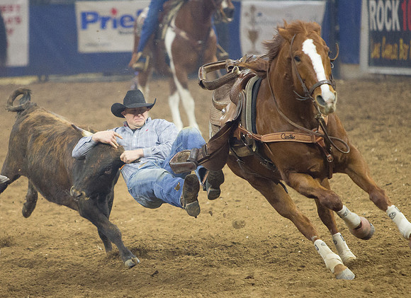 nwrh.0205.rodeo.thursday-19