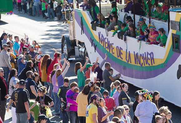 nwrh.0207.mardi.gras.childrens.parade-2