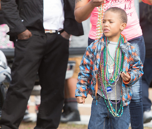 nwrh.0131.lake.charles.mardi.gras.chicken.run-9