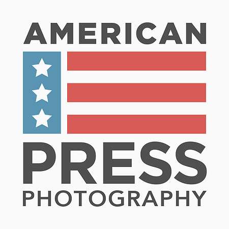 AP_photo_social-media
