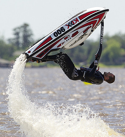 nwrh.0504.freestyle.jetski 002