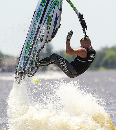 nwrh.0504.freestyle.jetski 005
