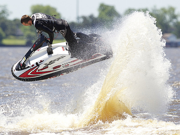 nwrh.0504.freestyle.jetski 001