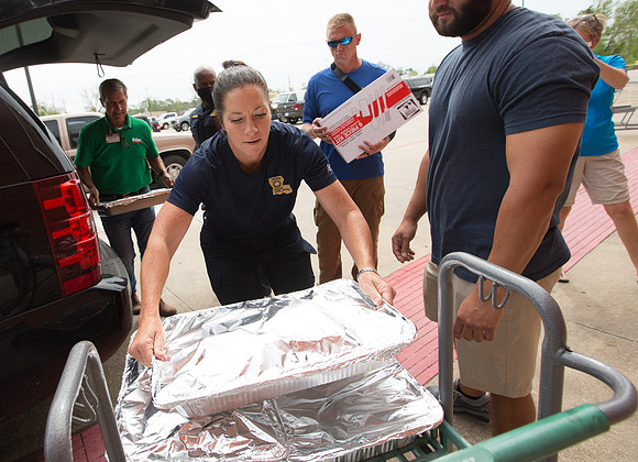 nwrh.0918.hurricane.laura-2