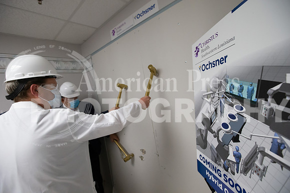 nwrh.0203.new.operating.room-1