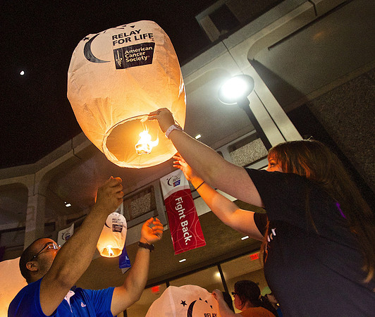 nwrh.0517.relay.for.life.night 001